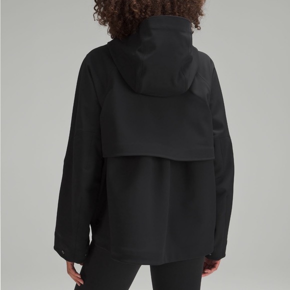 NWT Lululemon RepelShell Cinch-Back Rain Jacket - Picture 3 of 8